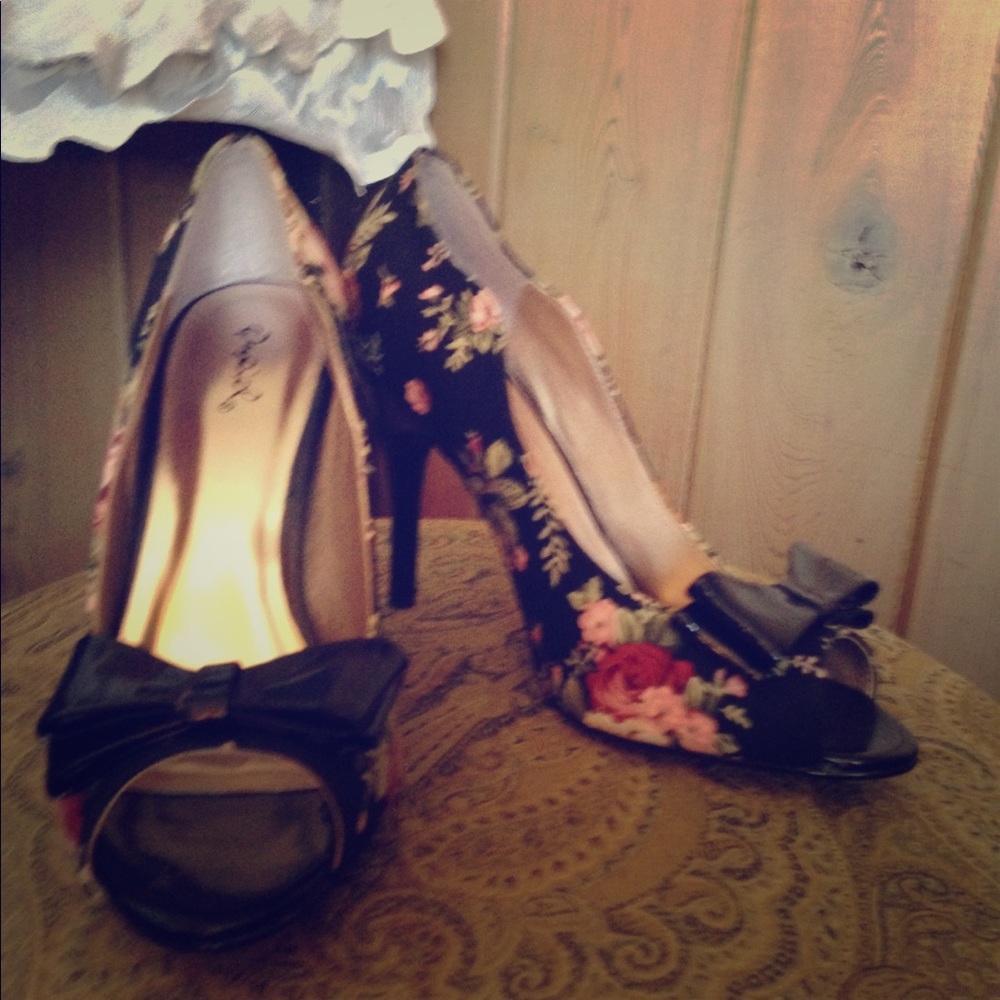 Floral heels